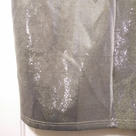 ✨ HOST PICK ✨ Stunning Metallic Slit Skirt - Picture 5 of 16